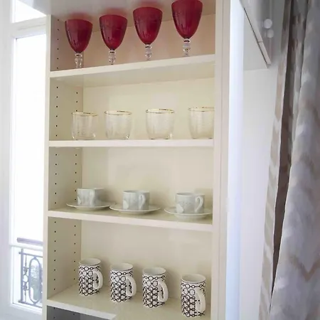 Saint Honore Bed & Breakfast