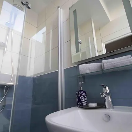 Bed & Breakfast Saint Honore 2*