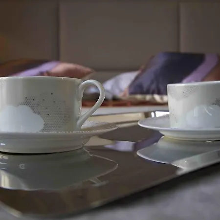 Saint Honore Bed & Breakfast Paris